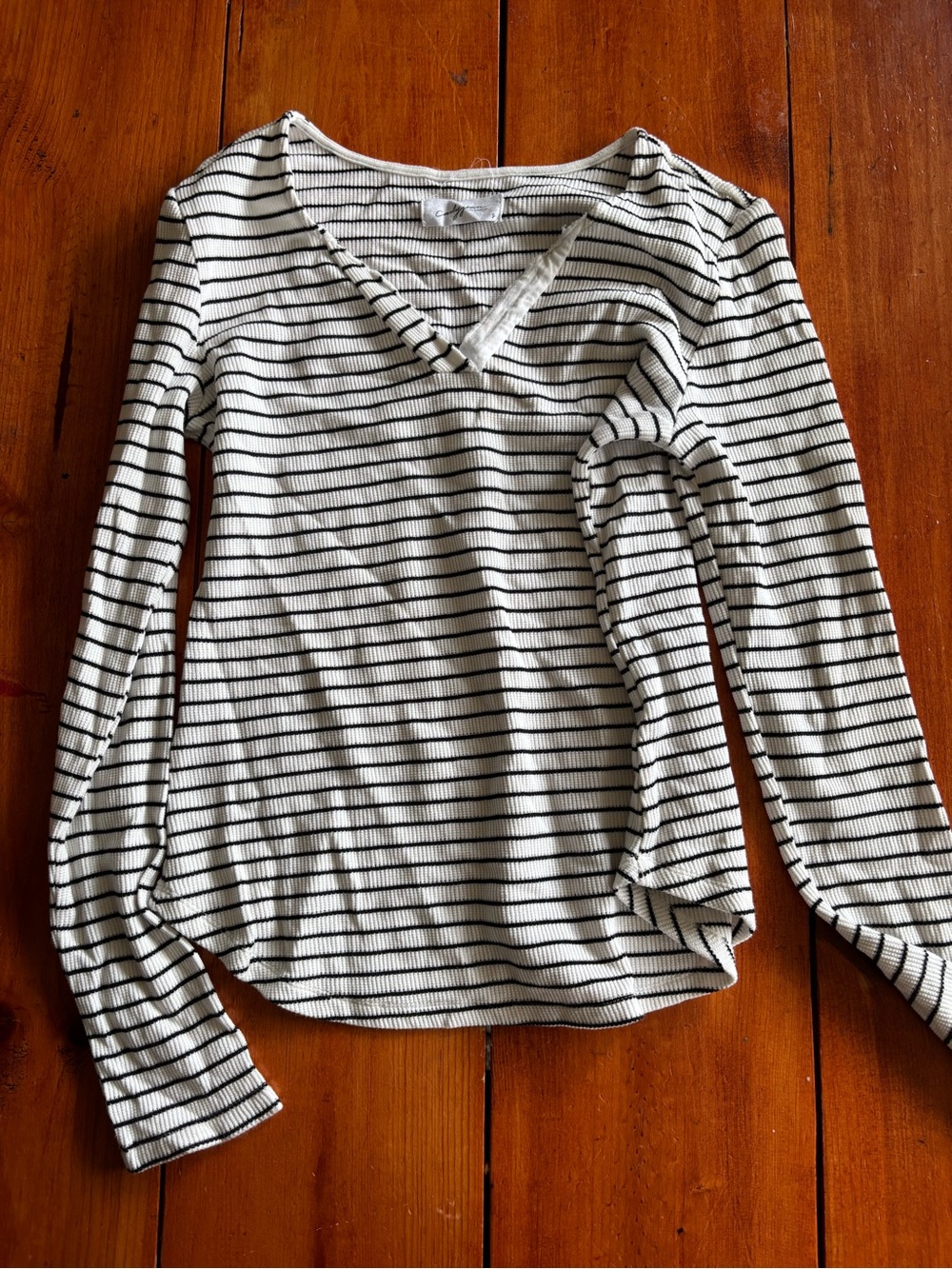 Carly Jean Los Angeles Black & White Striped V-Neck Long Sleeve Top